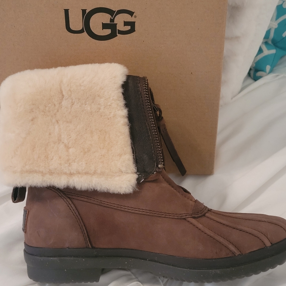 UGG Suede Boots - Picture 2 of 7